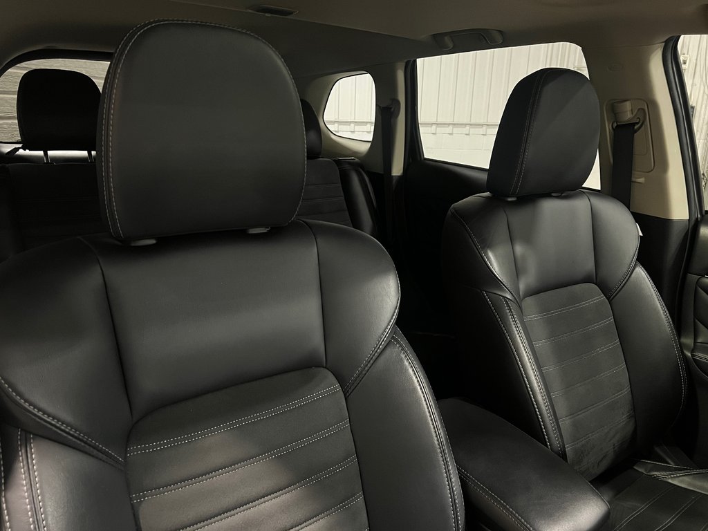 2019 Mitsubishi OUTLANDER PHEV LE**S-AWC**TOIT OUVRANT**CUIR/SUEDE**CARPLAY**MAGS in Saint-Eustache, Quebec - 15 - w1024h768px