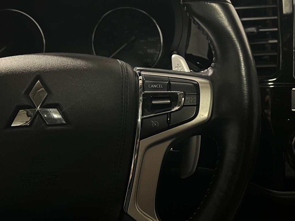 2019 Mitsubishi OUTLANDER PHEV LE**S-AWC**TOIT OUVRANT**CUIR/SUEDE**CARPLAY**MAGS in Saint-Eustache, Quebec - 29 - w1024h768px