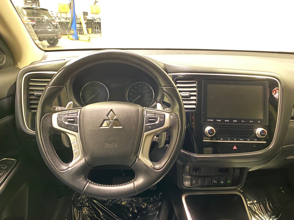 2022 Mitsubishi OUTLANDER PHEV SE**S-AWC**SIMILICUIR**APPLE CARPLAY**CRUISE** in Saint-Eustache, Quebec - 11 - w1024h768px