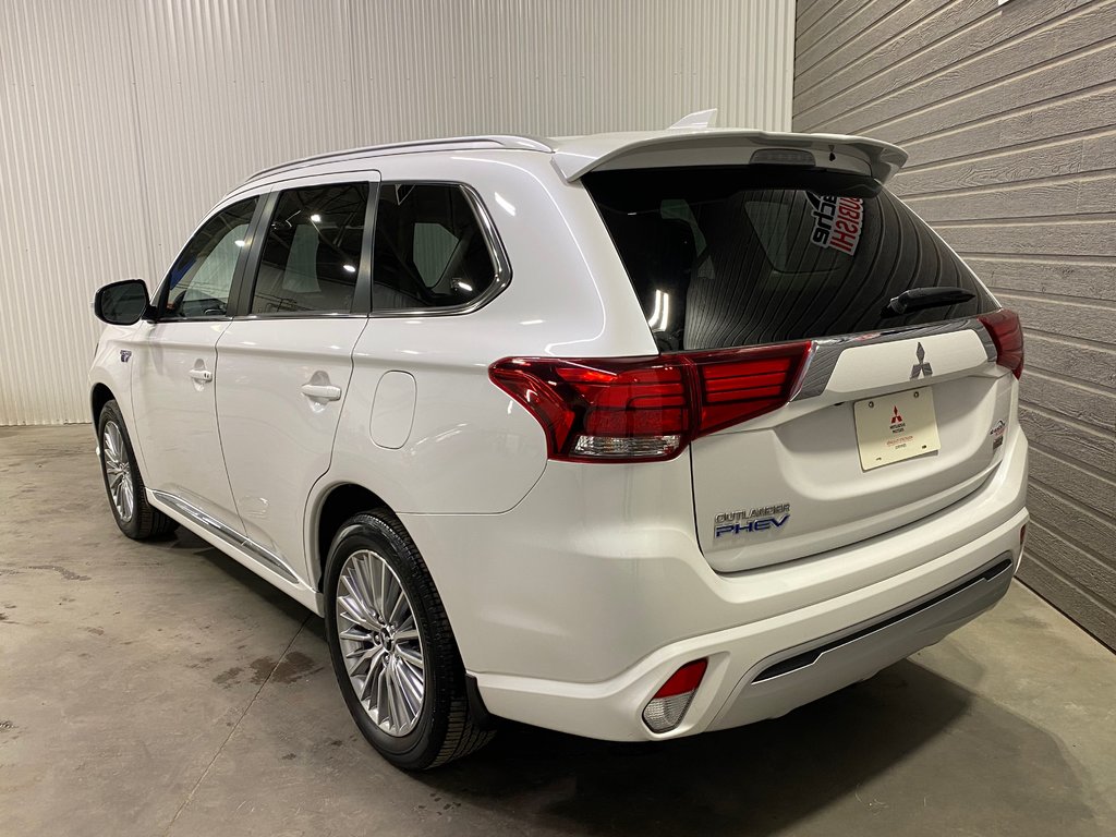 2022 Mitsubishi OUTLANDER PHEV SE**S-AWC**SIMILICUIR**APPLE CARPLAY**CRUISE** in Saint-Eustache, Quebec - 3 - w1024h768px