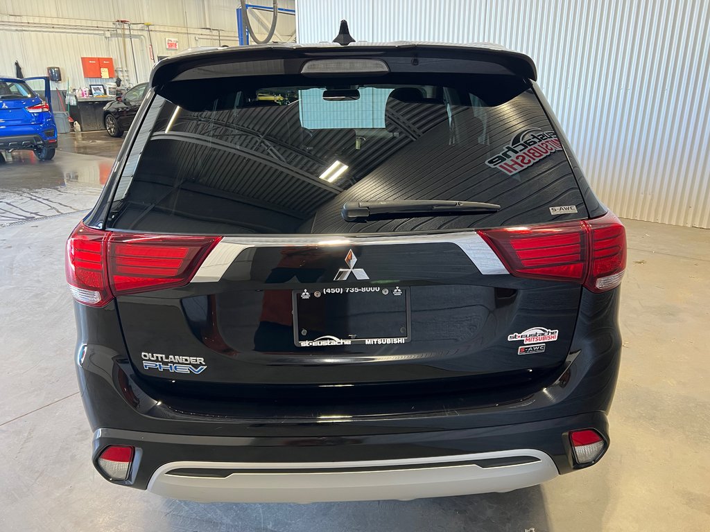 Mitsubishi OUTLANDER PHEV LE**S-AWC**TAUX À PARTIR DE 0.9%**TOIT OUVRANT** 2022 à Saint-Eustache, Québec - 4 - w1024h768px