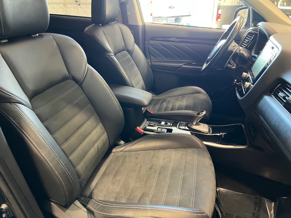 Mitsubishi OUTLANDER PHEV LE**S-AWC**TAUX À PARTIR DE 0.9%**TOIT OUVRANT** 2022 à Saint-Eustache, Québec - 13 - w1024h768px