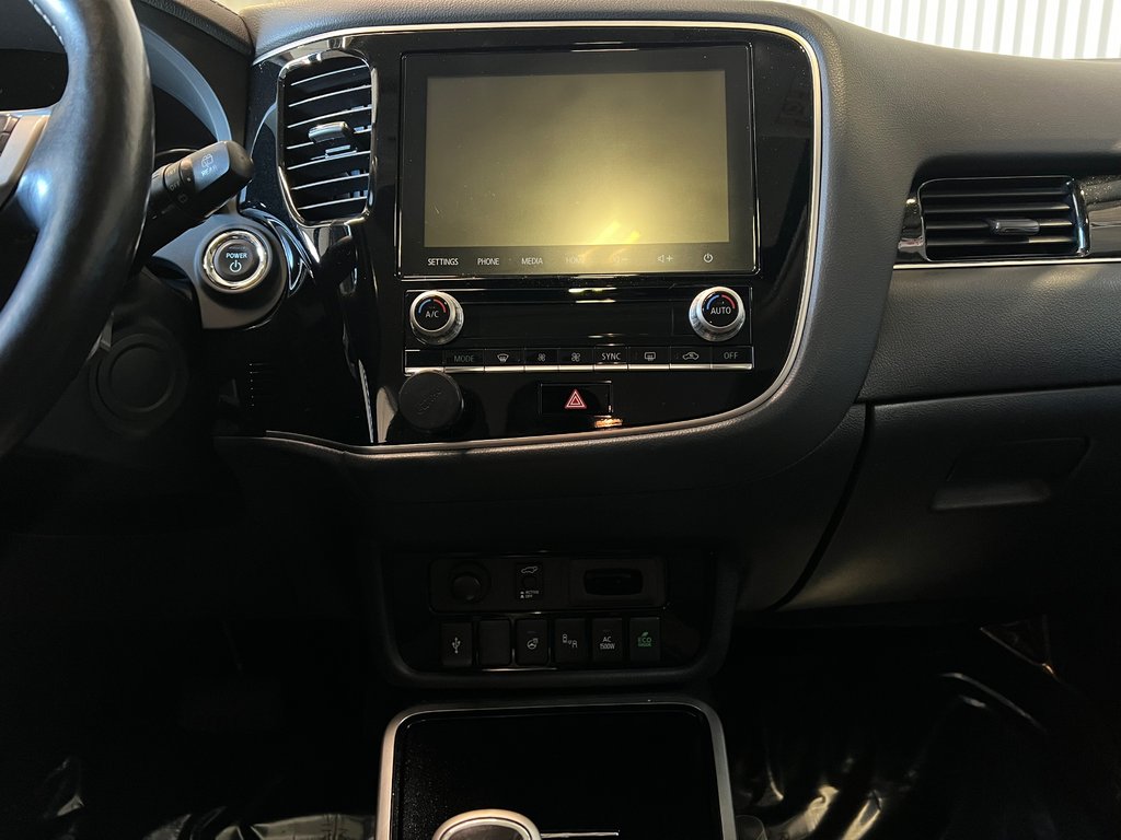 Mitsubishi OUTLANDER PHEV LE**S-AWC**TAUX À PARTIR DE 0.9%**TOIT OUVRANT** 2022 à Saint-Eustache, Québec - 20 - w1024h768px