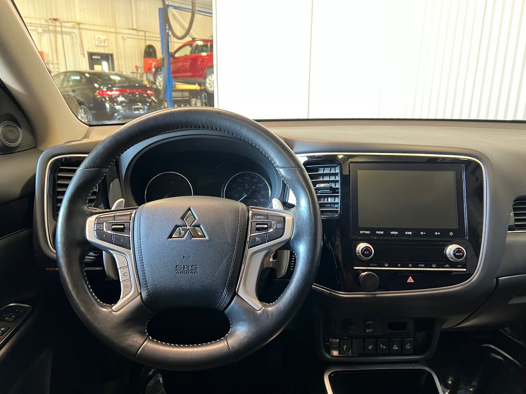 Mitsubishi OUTLANDER PHEV LE**S-AWC**TAUX À PARTIR DE 0.9%**TOIT OUVRANT** 2022 à Saint-Eustache, Québec - 19 - w1024h768px