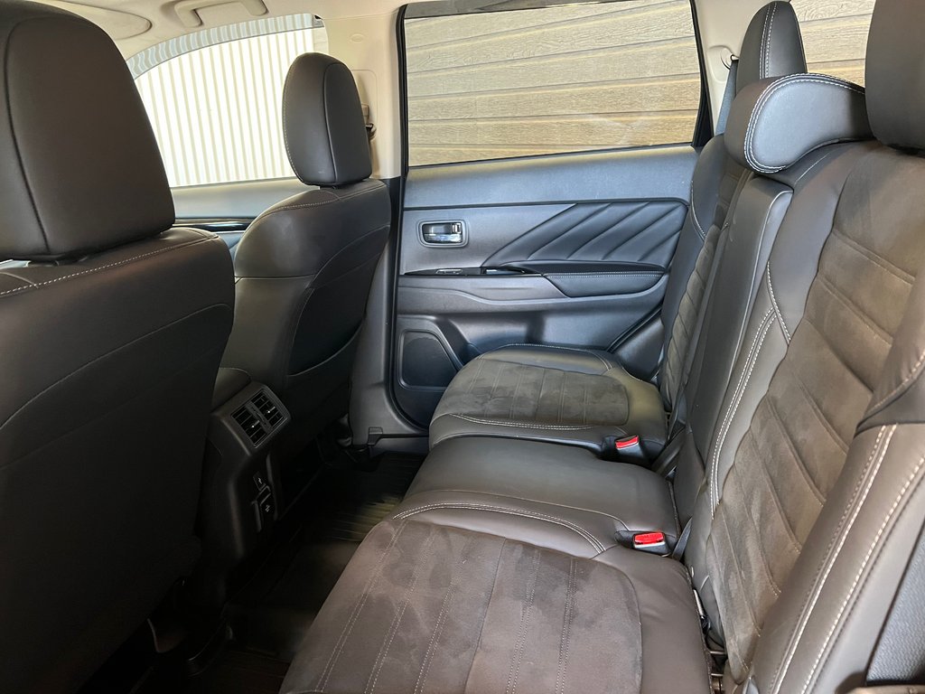 Mitsubishi OUTLANDER PHEV LE**S-AWC**TAUX À PARTIR DE 0.9%**TOIT OUVRANT** 2022 à Saint-Eustache, Québec - 14 - w1024h768px