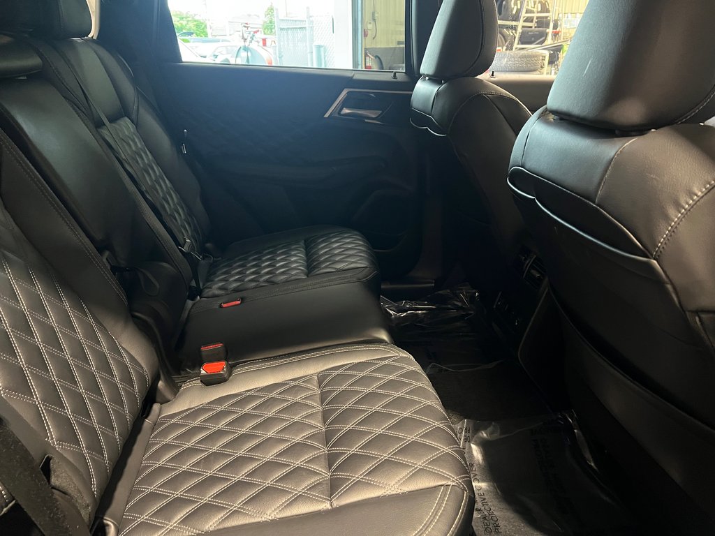 Mitsubishi OUTLANDER PHEV SEL**S-AWC**TAUX À PARTIR DE 0.9%**TOIT**CUIR**NAV 2023 à Saint-Eustache, Québec - 17 - w1024h768px