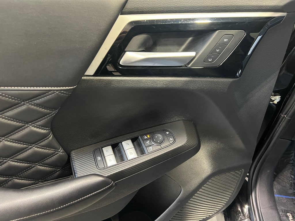 Mitsubishi OUTLANDER PHEV SEL**S-AWC**TAUX À PARTIR DE 0.9%**TOIT**CUIR**NAV 2023 à Saint-Eustache, Québec - 12 - w1024h768px