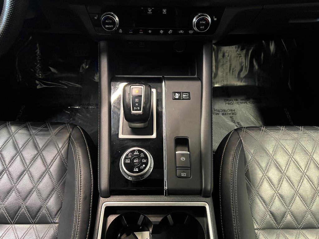 Mitsubishi OUTLANDER PHEV SEL**S-AWC**TAUX À PARTIR DE 0.9%**TOIT**CUIR**NAV 2023 à Saint-Eustache, Québec - 23 - w1024h768px