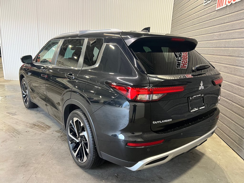 Mitsubishi OUTLANDER PHEV SEL**S-AWC**TAUX À PARTIR DE 0.9%**TOIT**CUIR**NAV 2023 à Saint-Eustache, Québec - 3 - w1024h768px