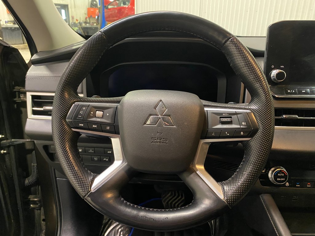 Mitsubishi Outlander PHEV LE**S-AWC**TAUX À PARTIR 0.9%**75KM EV**TOIT PANO 2023 à Saint-Eustache, Québec - 23 - w1024h768px