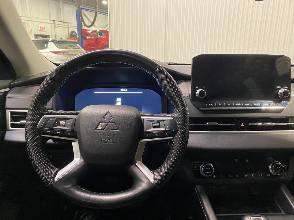 Mitsubishi Outlander PHEV LE**S-AWC**TAUX À PARTIR 0.9%**75KM EV**TOIT PANO 2023 à Saint-Eustache, Québec - 20 - w1024h768px