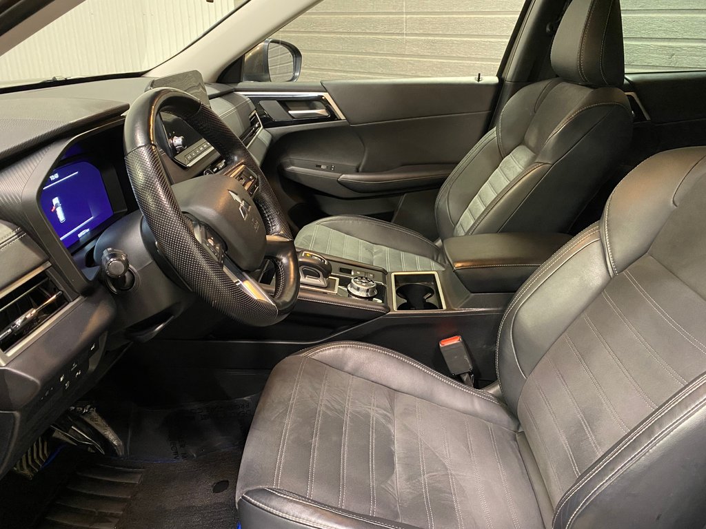 Mitsubishi Outlander PHEV LE**S-AWC**TAUX À PARTIR 0.9%**75KM EV**TOIT PANO 2023 à Saint-Eustache, Québec - 13 - w1024h768px
