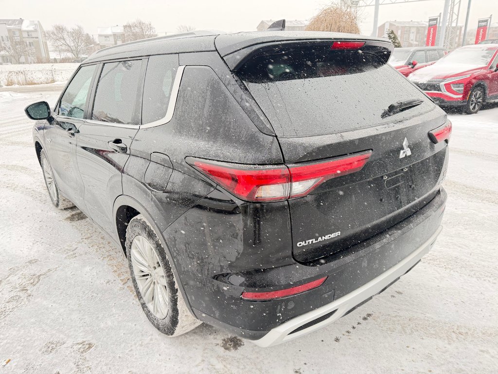 2023 Mitsubishi Outlander PHEV LE**S-AWC**TAUX À PARTIR DE 0.9%**75KM EV**TOIT in Saint-Eustache, Quebec - 7 - w1024h768px