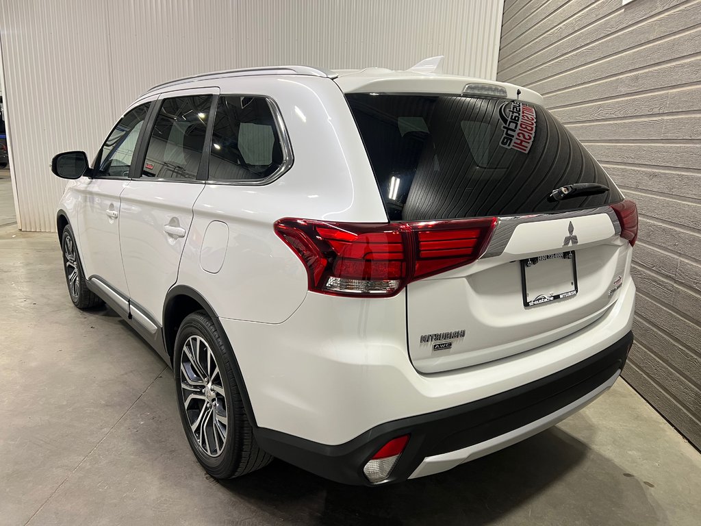 Mitsubishi Outlander ES TOURING**AWD/4X4**CUIR**TOIT**MAGS 18**7 PLACES 2018 à Saint-Eustache, Québec - 3 - w1024h768px