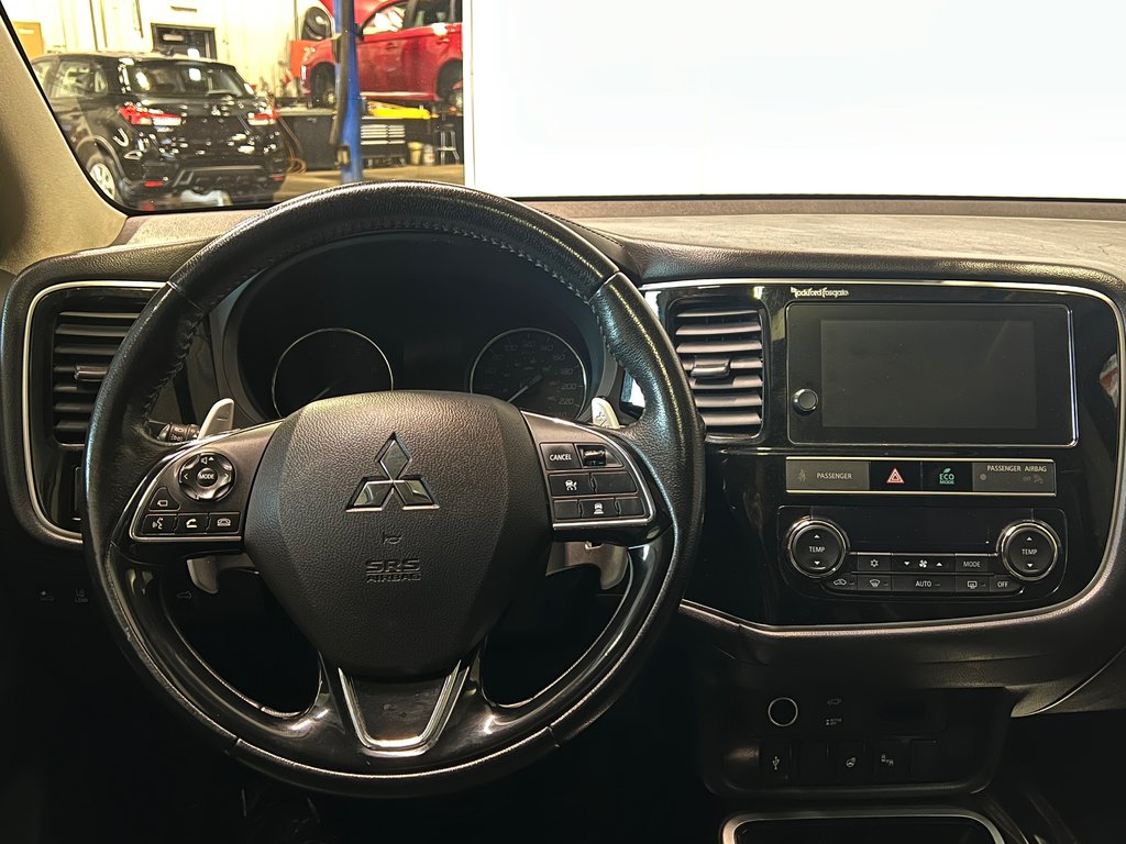 Mitsubishi Outlander GT**4X4/AWD**V6**CUIR**TOIT OUVRANT**7 PLACES** 2019 à Saint-Eustache, Québec - 23 - w1024h768px