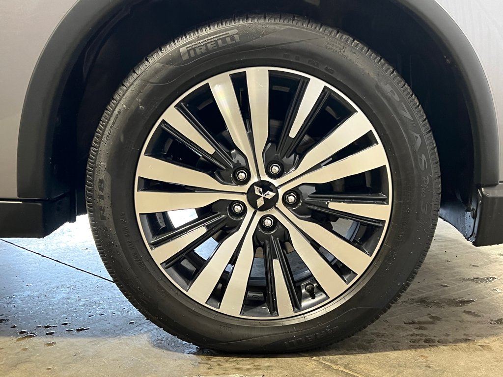 Mitsubishi Outlander GT**4X4/AWD**V6**CUIR**TOIT OUVRANT**7 PLACES** 2019 à Saint-Eustache, Québec - 11 - w1024h768px