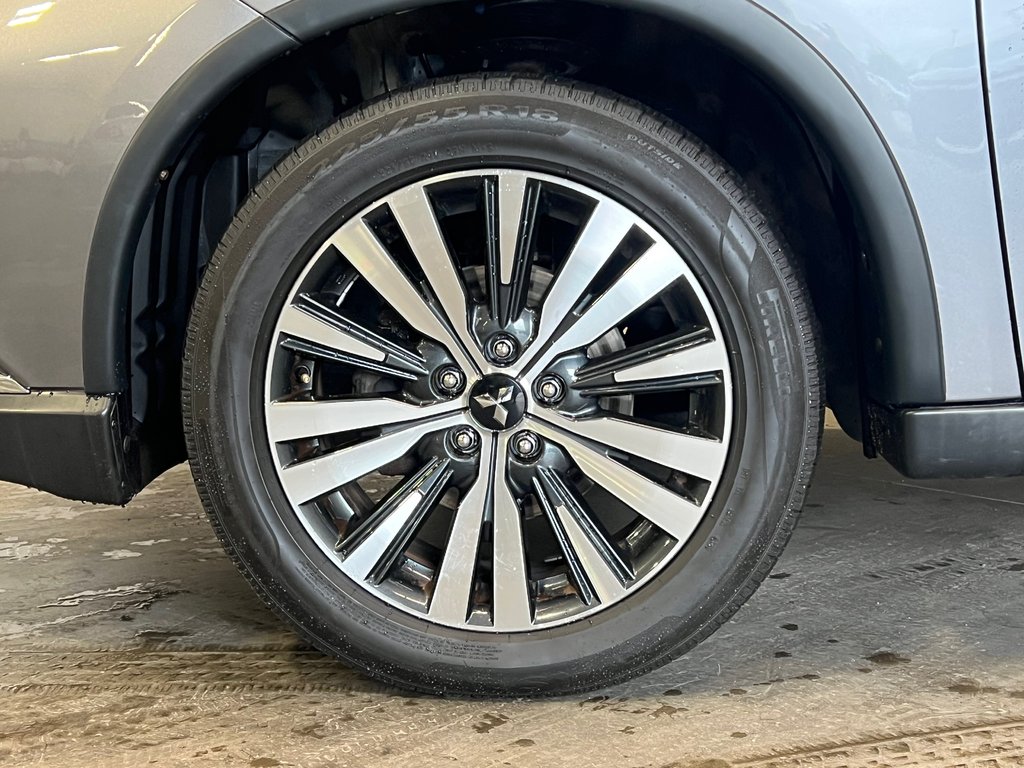 Mitsubishi Outlander GT**4X4/AWD**V6**CUIR**TOIT OUVRANT**7 PLACES** 2019 à Saint-Eustache, Québec - 9 - w1024h768px