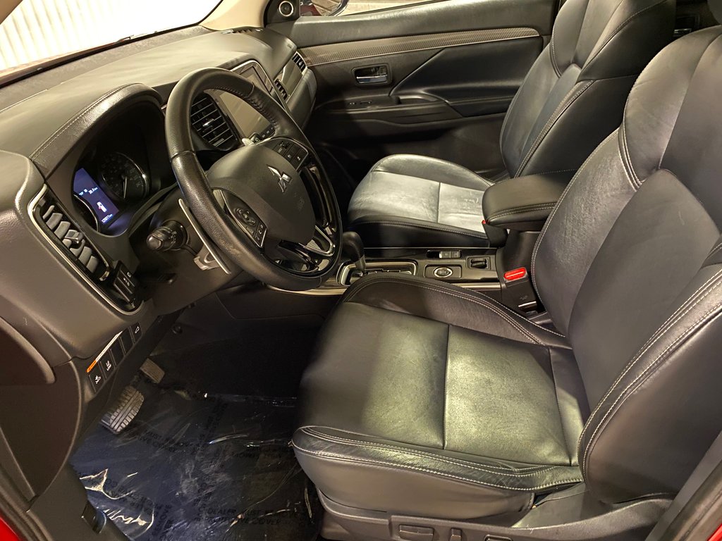 2020 Mitsubishi Outlander GT**S-AWC**7 PASSAGERS**MAGS D'ORIGINE**ONE OWNER in Saint-Eustache, Quebec - 6 - w1024h768px