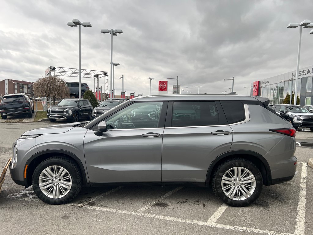 Mitsubishi Outlander SE**S-AWC**TAUX À PARTIR DE 0.9%**TOIT OUVRANT** 2022 à Saint-Eustache, Québec - 3 - w1024h768px