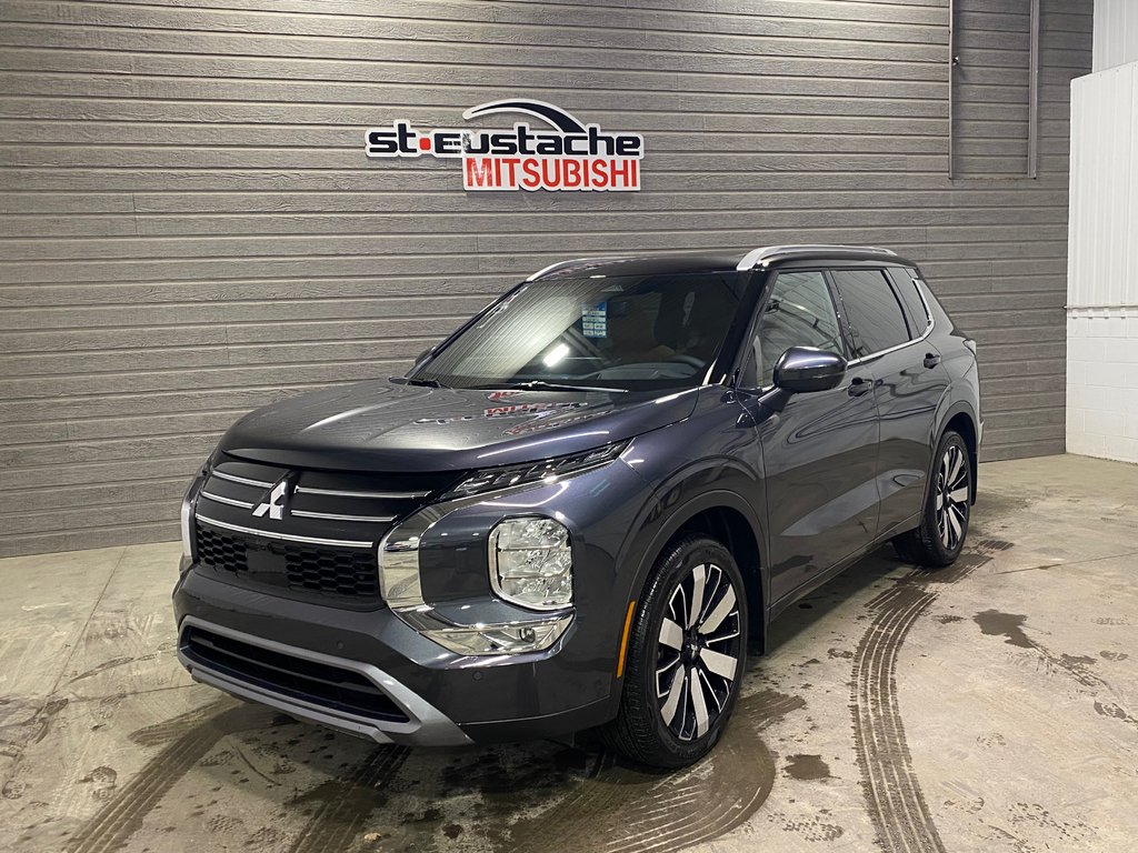 Mitsubishi Outlander GT-PREMIUM FULL 2025 à Saint-Eustache, Québec - 2 - w1024h768px