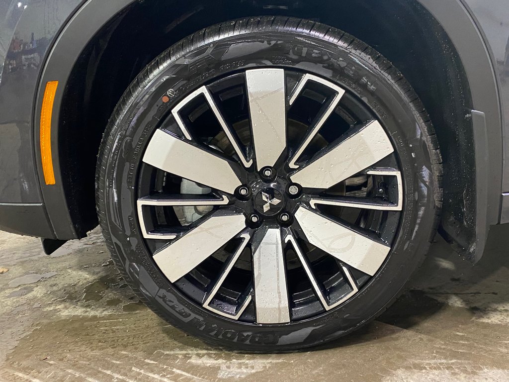 Mitsubishi Outlander GT-PREMIUM FULL 2025 à Saint-Eustache, Québec - 10 - w1024h768px
