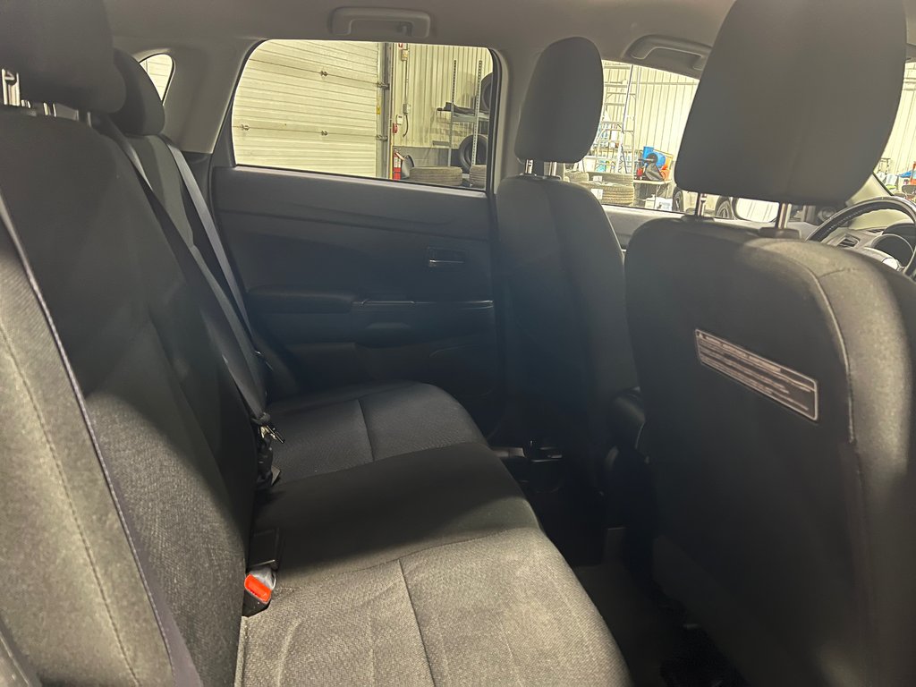 2011 Mitsubishi RVR SE**FWD/2WD**TEL QUEL**CRUISE**BLUETOOTH**MAGS 16P in Saint-Eustache, Quebec - 19 - w1024h768px