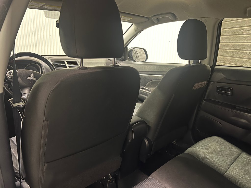 2011 Mitsubishi RVR SE**FWD/2WD**TEL QUEL**CRUISE**BLUETOOTH**MAGS 16P in Saint-Eustache, Quebec - 17 - w1024h768px