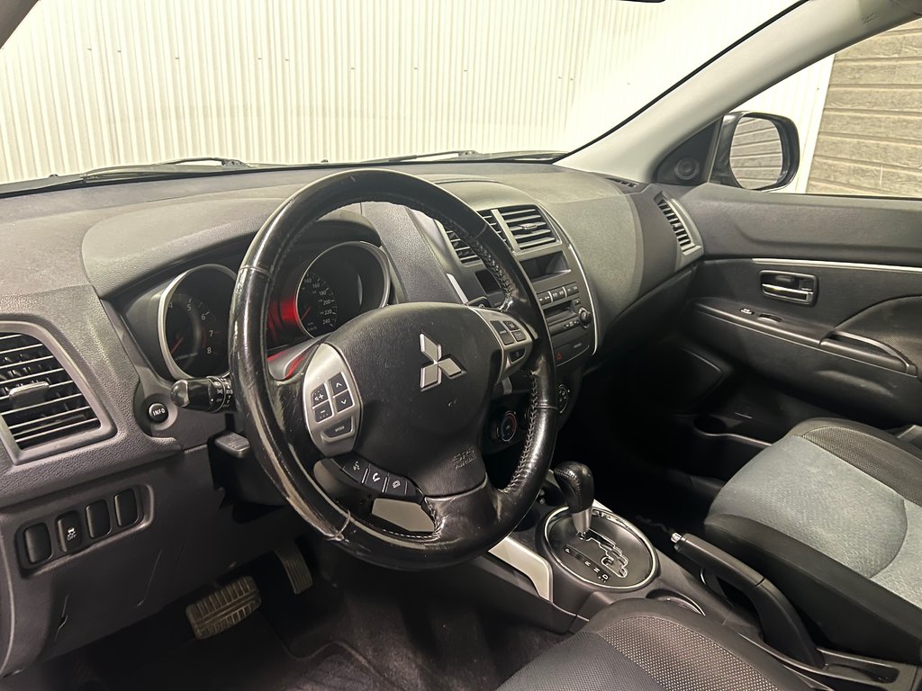 2011 Mitsubishi RVR SE**FWD/2WD**TEL QUEL**CRUISE**BLUETOOTH**MAGS 16P in Saint-Eustache, Quebec - 13 - w1024h768px