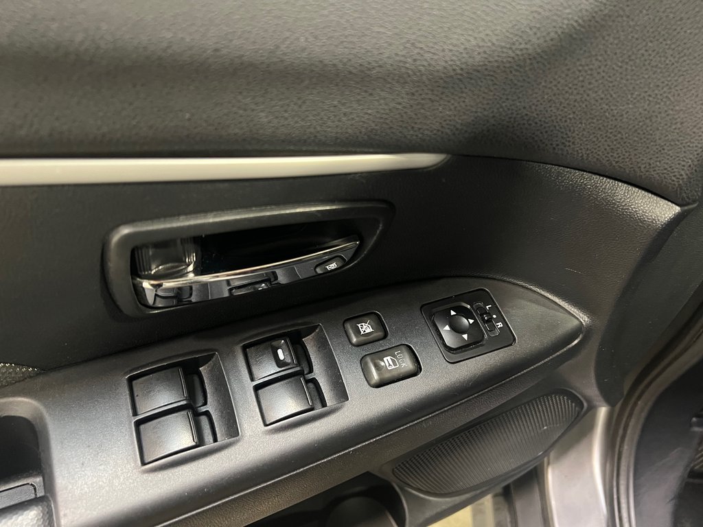2011 Mitsubishi RVR SE**FWD/2WD**TEL QUEL**CRUISE**BLUETOOTH**MAGS 16P in Saint-Eustache, Quebec - 11 - w1024h768px