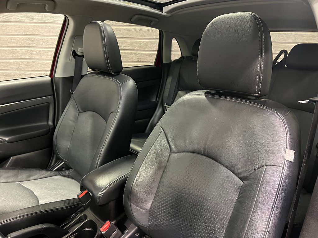 2014 Mitsubishi RVR GT**AWD/4X4**TOIT VITRÉ**CUIR**SIEGES CHAUFFANTS in Saint-Eustache, Quebec - 14 - w1024h768px