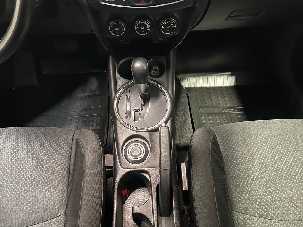 Mitsubishi RVR SE**AWD/4X4**CRUISE**BLUETOOTH**BANCS CHAUFFANTS** 2015 à Saint-Eustache, Québec - 27 - w1024h768px