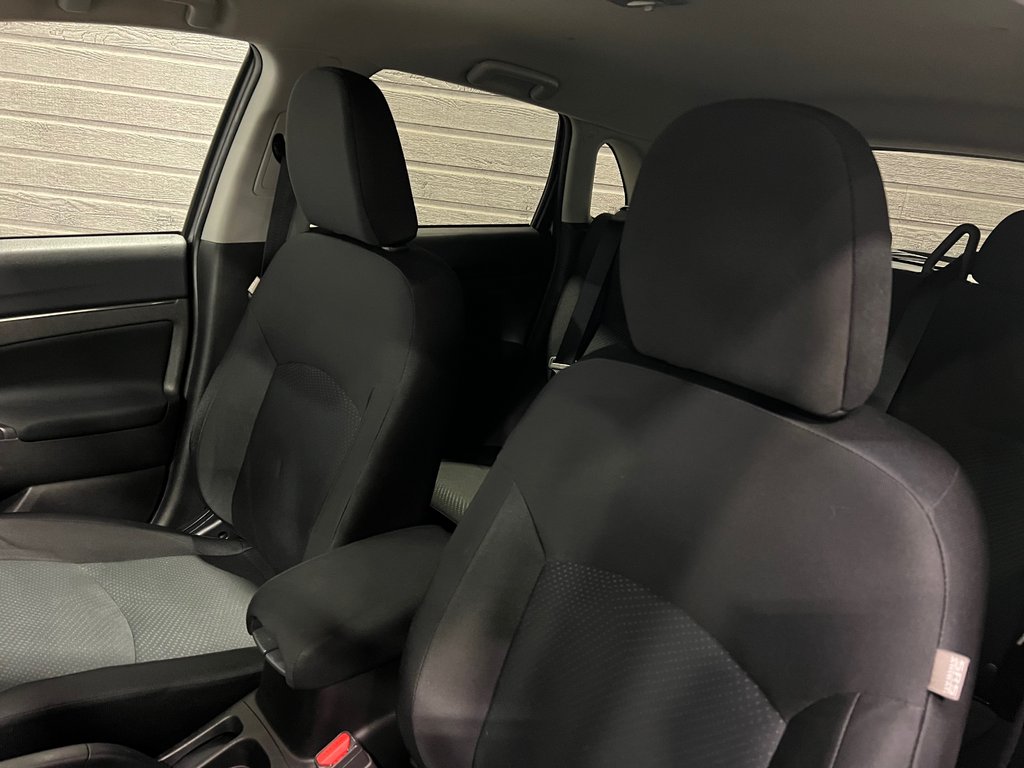 Mitsubishi RVR SE**AWD/4X4**CRUISE**BLUETOOTH**BANCS CHAUFFANTS** 2015 à Saint-Eustache, Québec - 14 - w1024h768px