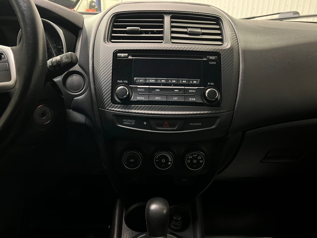 Mitsubishi RVR SE**AWD/4X4**CRUISE**BLUETOOTH**BANCS CHAUFFANTS** 2015 à Saint-Eustache, Québec - 26 - w1024h768px