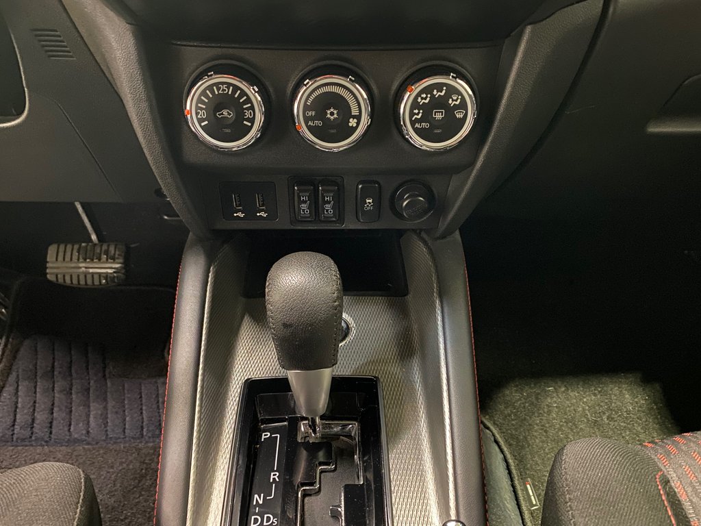 2018 Mitsubishi RVR SE**AWD/4X4**CARPLAY**CRUISE**CAMERA RECUL**MAGS in Saint-Eustache, Quebec - 23 - w1024h768px