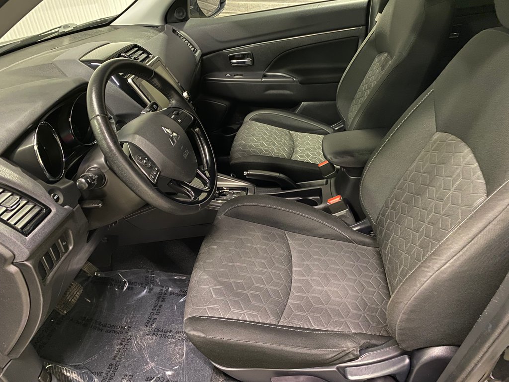 2020 Mitsubishi RVR SE**FWD/2WD**ONE OWNER**BLUETOOTH**CRUISE**MAGS** in Saint-Eustache, Quebec - 6 - w1024h768px