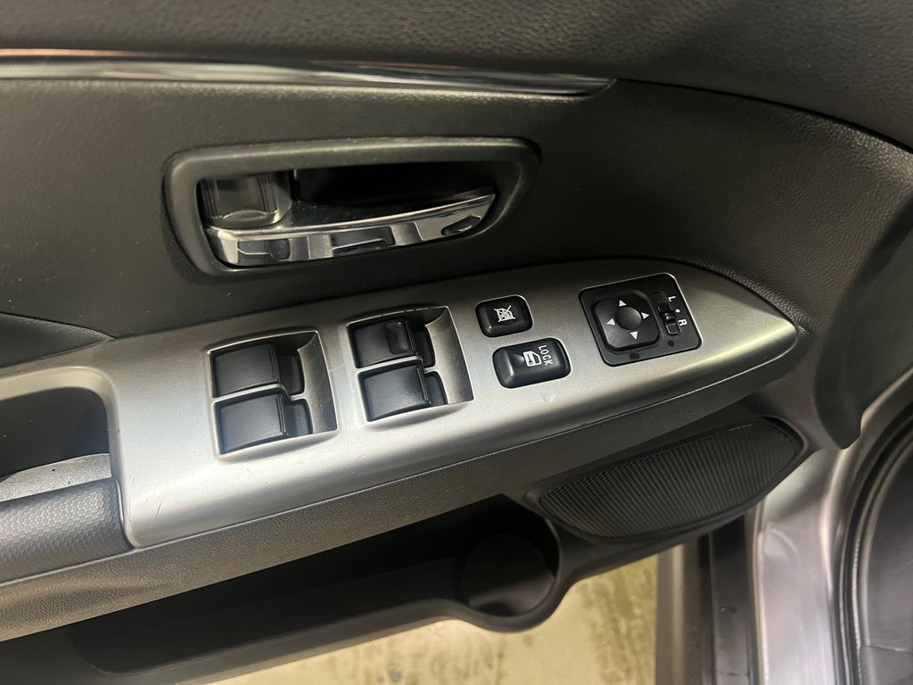 Mitsubishi RVR SEL**AWD/4X4**CARPLAY**CRUISE**BANCS CHAUFFANTS** 2020 à Saint-Eustache, Québec - 10 - w1024h768px