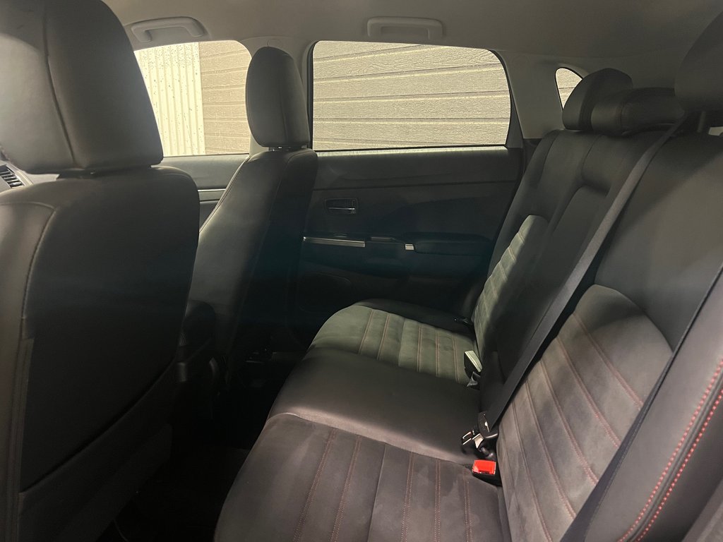 Mitsubishi RVR SEL**AWD/4X4**CARPLAY**CRUISE**BANCS CHAUFFANTS** 2020 à Saint-Eustache, Québec - 17 - w1024h768px