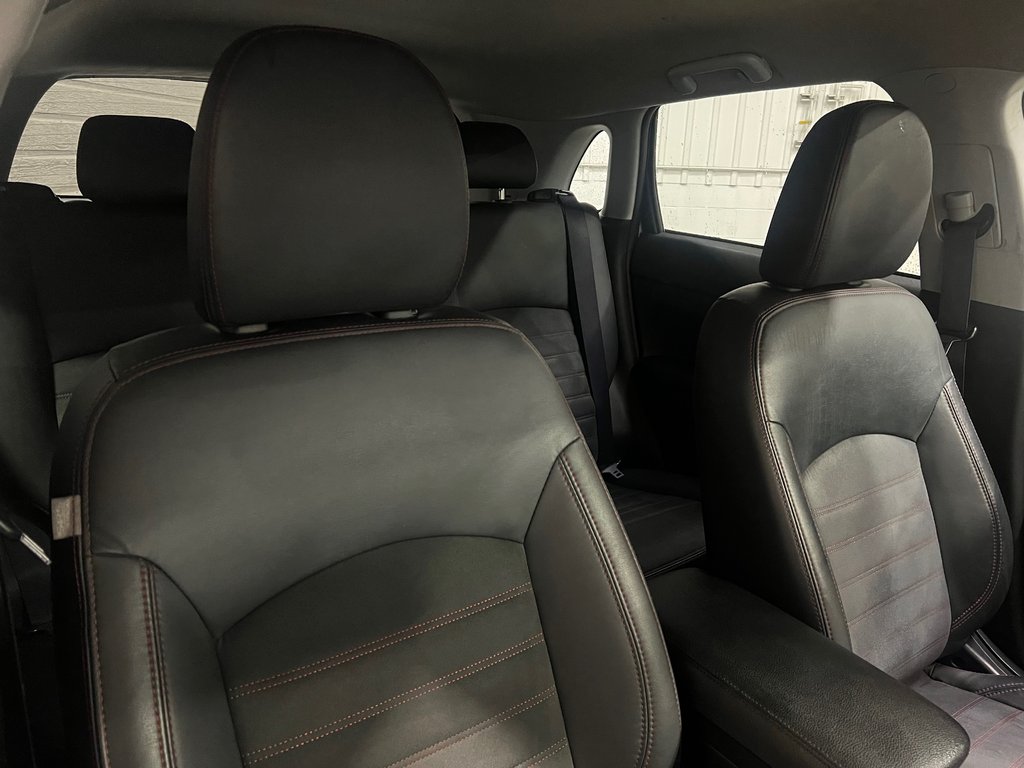 Mitsubishi RVR SEL**AWD/4X4**CARPLAY**CRUISE**BANCS CHAUFFANTS** 2020 à Saint-Eustache, Québec - 16 - w1024h768px