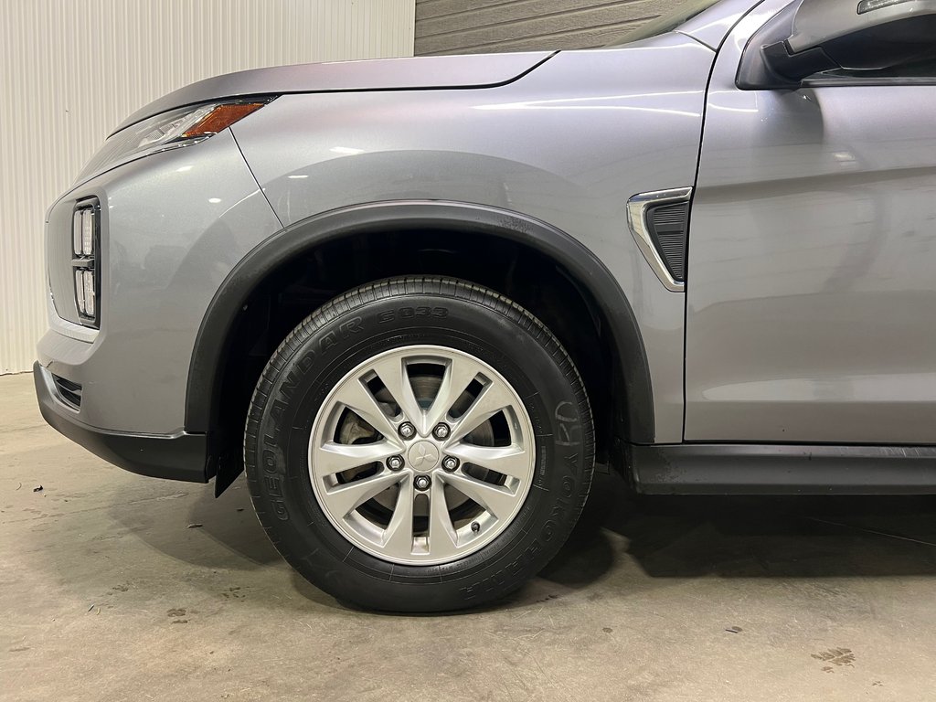Mitsubishi RVR SE**2WD/FWD**TAUX À PARTIR DE 0.9%**MAGS 16PO** 2023 à Saint-Eustache, Québec - 5 - w1024h768px