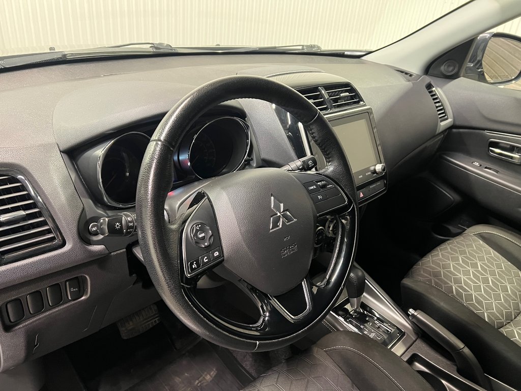 Mitsubishi RVR SE**2WD/FWD**TAUX À PARTIR DE 0.9%**MAGS 16PO** 2023 à Saint-Eustache, Québec - 13 - w1024h768px