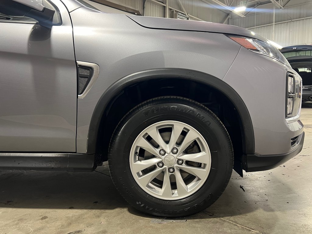 Mitsubishi RVR SE**2WD/FWD**TAUX À PARTIR DE 0.9%**MAGS 16PO** 2023 à Saint-Eustache, Québec - 9 - w1024h768px