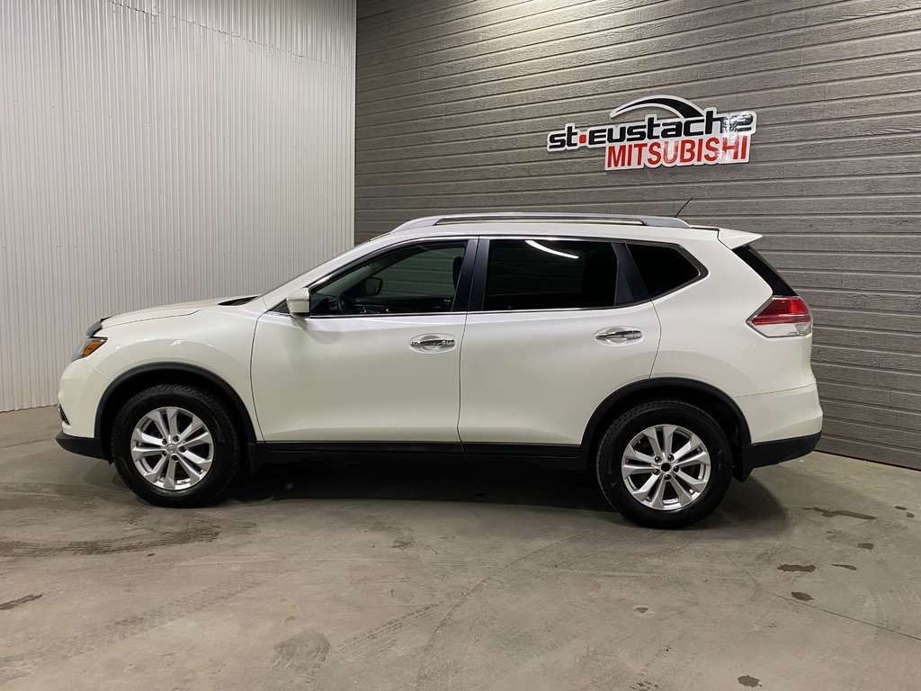 2015 Nissan Rogue SV**FWD/2WD**ONE OWNER**CARFAX CLEAN**BLUETOOTH** in Saint-Eustache, Quebec - 2 - w1024h768px
