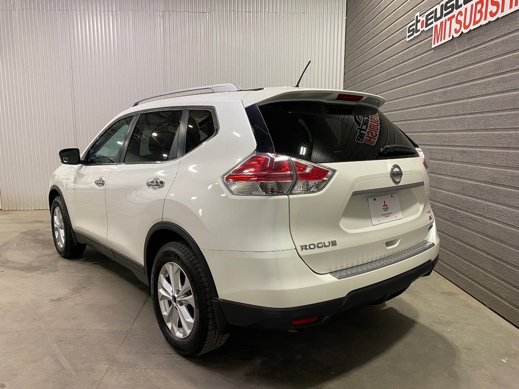 2015 Nissan Rogue SV**FWD/2WD**ONE OWNER**CARFAX CLEAN**BLUETOOTH** in Saint-Eustache, Quebec - 3 - w1024h768px