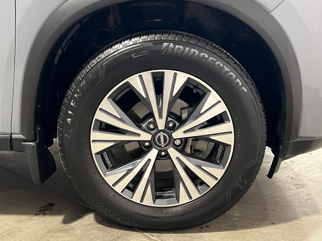 Nissan Rogue SV EDT MOONROOF**AWD/4X4**BAS KM**CUIR**CARPLAY** 2022 à Saint-Eustache, Québec - 10 - w1024h768px