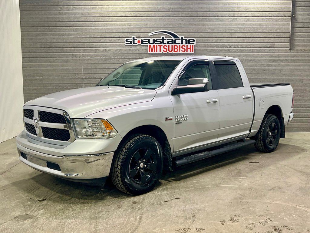 2019 Ram 1500 Classic SLT**4X4/AWD**BOITE 5'7PO**CREW CAB**HEMI 5.7L** in Saint-Eustache, Quebec - 1 - w1024h768px