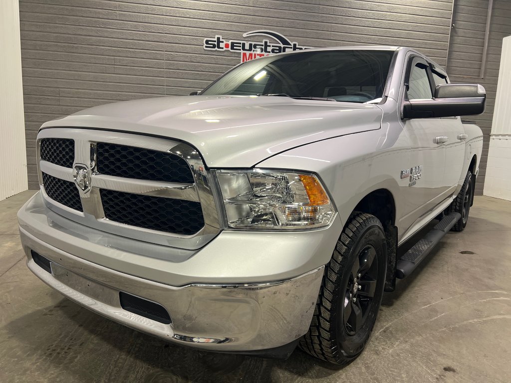 2019 Ram 1500 Classic SLT**4X4/AWD**BOITE 5'7PO**CREW CAB**HEMI 5.7L** in Saint-Eustache, Quebec - 6 - w1024h768px