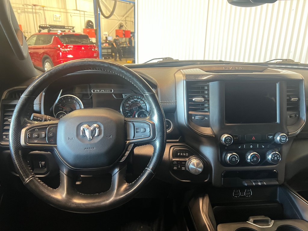 Ram 1500 SPORT**4X4/AWD**QUAD CAB**BOX 6'4**V8 5.7L** 2020 à Saint-Eustache, Québec - 21 - w1024h768px