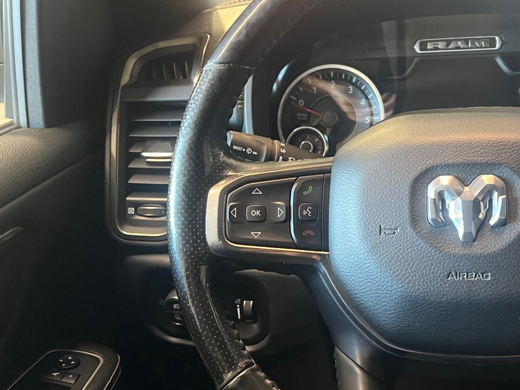 Ram 1500 SPORT**4X4/AWD**QUAD CAB**BOX 6'4**V8 5.7L** 2020 à Saint-Eustache, Québec - 24 - w1024h768px