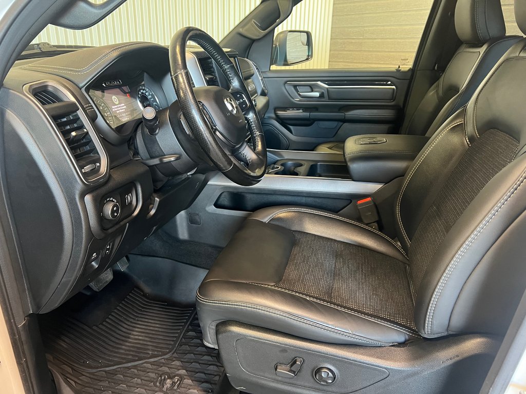 Ram 1500 SPORT**4X4/AWD**QUAD CAB**BOX 6'4**V8 5.7L** 2020 à Saint-Eustache, Québec - 15 - w1024h768px