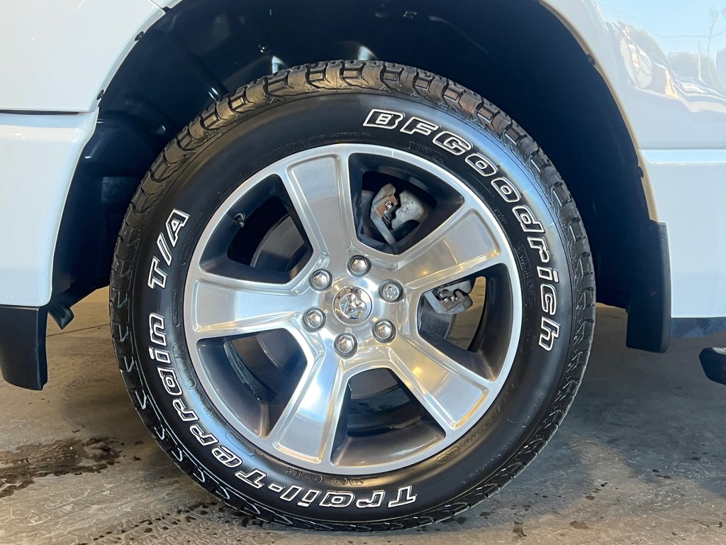 Ram 1500 SPORT**4X4/AWD**QUAD CAB**BOX 6'4**V8 5.7L** 2020 à Saint-Eustache, Québec - 7 - w1024h768px